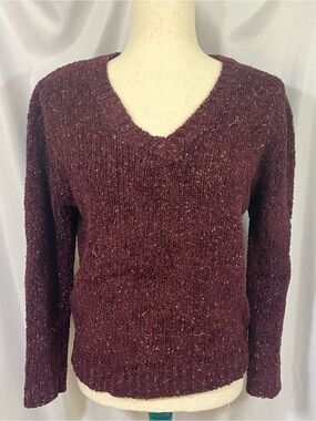 Vintage Airport Classic V-Neck Women's Sweater in Deep Burgundy